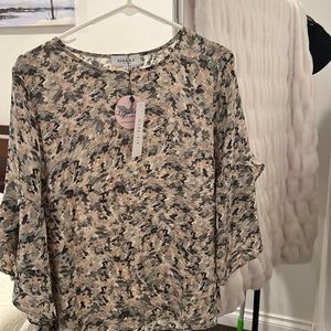 3/4 Flutter Sleeve Blouse